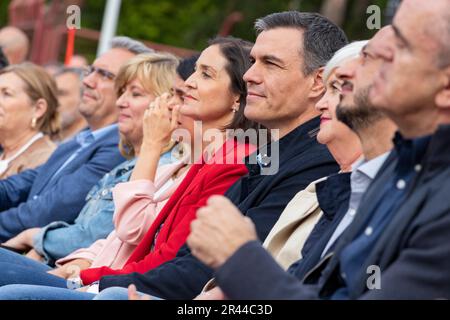 Pedro Sanchez Perez-Castejon. Massiver Akt der PSOE. Präsident Spaniens bei einer politischen Kundgebung. MADRID, SPANIEN - 25. MAI 2023. Stockfoto