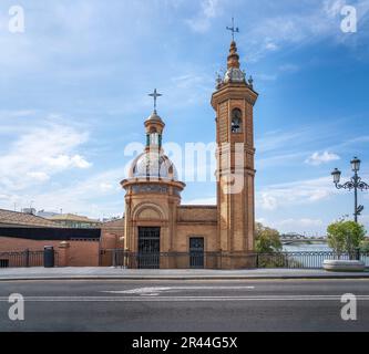 Sevilla, Spanien - 2. April 2019: Schloss von San Jorge (Castillo de San Jorge) - Sevilla, Andalusien, Spanien Stockfoto