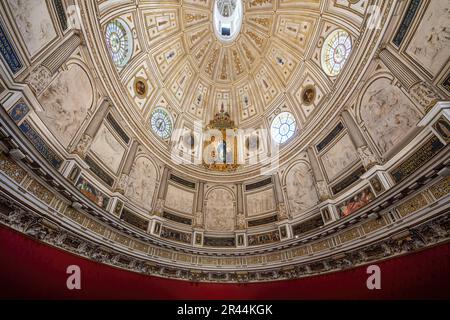 Kapitelhaus (Sala Capitular) Decke im Inneren der Kathedrale von Sevilla - Sevilla, Andalusien, Spanien Stockfoto