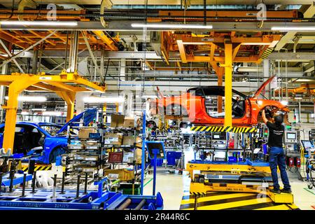 Renault Alpine Factory in Dieppe (Nordfrankreich), umbenannt in Manufacture Alpine Dieppe Jean Redele: Alpine A110 Production Line Stockfoto