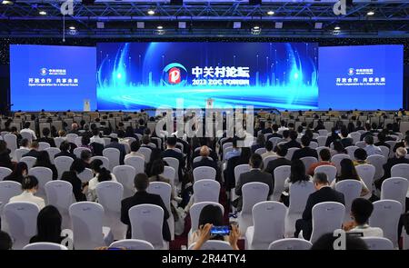 Peking, China. 26. Mai 2023. Eine Plenarsitzung des 2023. Zhongguancun-Forums findet am 26. Mai 2023 in Peking, der chinesischen Hauptstadt, statt. Kredit: Ren Chao/Xinhua/Alamy Live News Stockfoto