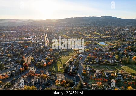 Die Stadt San Ramon in der East Bay Region von San Francisco, Kalifornien, aus der Vogelperspektive Stockfoto
