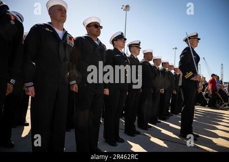 Die Inbetriebnahme der USS Santa Barbara (LCS 32) fand am 1. April 2023 auf dem Marinestützpunkt Ventura County, Port Hueneme, statt. Stockfoto