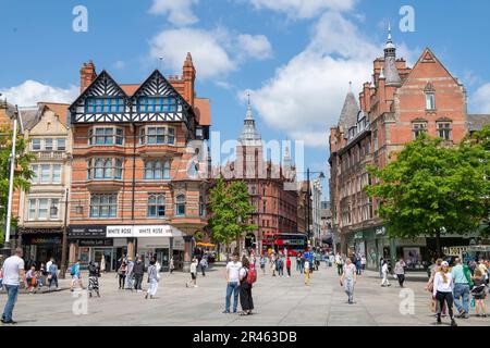 Blick in Richtung King Street vom Market Square in Nottingham City, Nottinghamshire England, Großbritannien Stockfoto