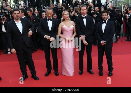 Cannes, Frankreich. 26. Mai 2023. Cannes, Frankreich 23. Mai 2023; Jason Schwartzman, Wes Anderson, Scarlett Johansson und Tom Hanks besuchen den roten Teppich „Asteroid City“ beim 76. Jährlichen Filmfestival in Cannes am 23. Mai 2023 im Palais des Festivals in Cannes, Frankreich. Foto und Copyright Thierry CARPICO/ATP Images (CARPICO Thierry/ATP/SPP) Foto: SPP Sport Press. Alamy Live News Stockfoto