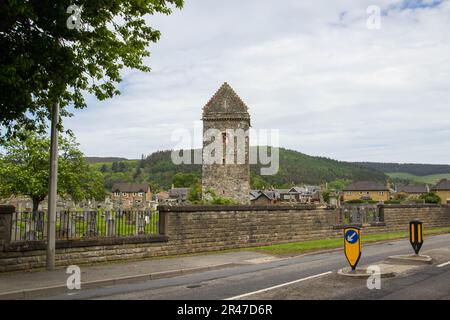 Der St. Andrew's Tower steht in der Mitte der St. Andrews Friedhof. Der Turm war ursprünglich der Turm der St. Andrew's Parish Church und ist der älteste Stockfoto