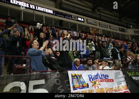 Am 25 2023. Mai spielen Windsor Ontario Canada und der Windsor Express ihr letztes NBLC-Spiel auf der WFCU-Arena. Windsor Express Menge. Luke Durda/Alamy Stockfoto