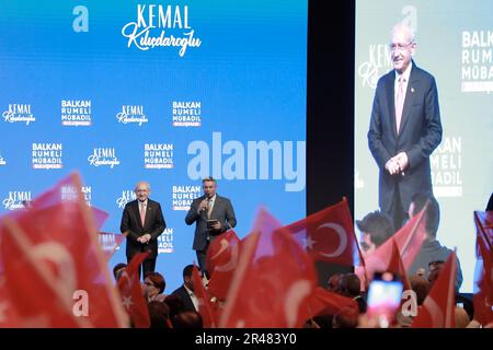 Istanbul, Istanbul, Türkei. 26. Mai 2023. Kemal Kilicdaroglu, Führer der KWK, und Präsidentschaftskandidat der Nation Alliance während eines Wahlkampftreffens in Istanbul. (Kreditbild: © Shady Alassar/ZUMA Press Wire) NUR REDAKTIONELLE VERWENDUNG! Nicht für den kommerziellen GEBRAUCH! Stockfoto