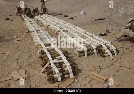 Techniker der US Navy Explosive Ordnance Disposal (EOD) Stockfoto