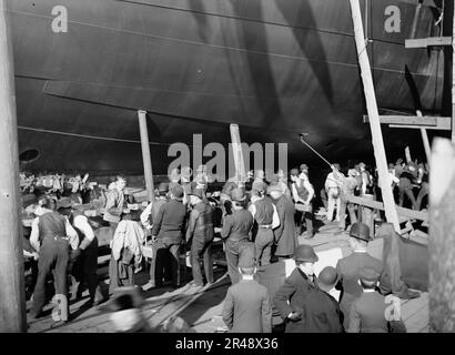 U.S.S. Maine, verkeilen vor dem Start, 1889. Stockfoto