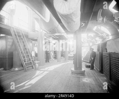 U.S.S. Oregon, Gangway auf Oberdeck, zwischen 1896 und 1901. Stockfoto