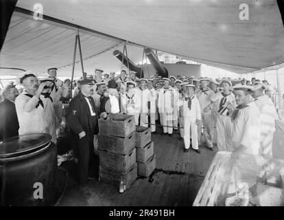 U.S.S. Massachusetts, Bierlinie, zwischen 1896 und 1901. Stockfoto