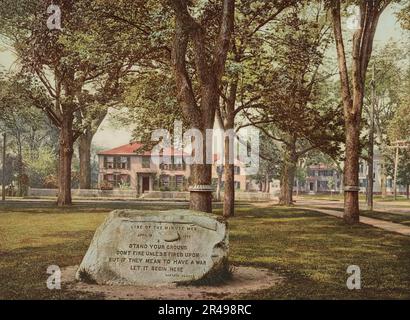 Line of the Minute Men Memorial, Lexington, c1900. Inschrift auf Monument: Line of the Minute Men / April19, 1775 / bleibt auf dem Boden / schießt nur, wenn ihr auf ihn geschossen habt / aber wenn sie einen Krieg wollen / lasst ihn beginnen Stockfoto