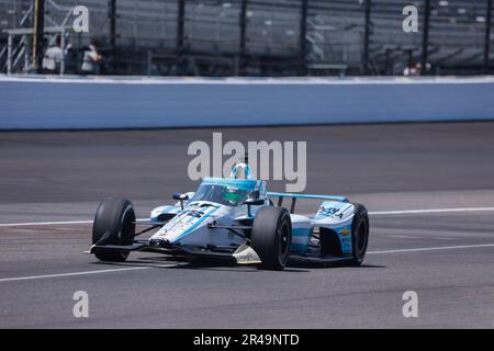 Indianapolis, USA. 26. Mai 2023. INDIANAPOLIS, INDIANA - 26. MAI: Fahrer Agustin Canapino (78) aus Argentinien übt am Carb Day vor dem 2023 Indy 500 auf dem Indianapolis Motor Speedway am 26. Mai 2023 in Indianapolis, Indiana. Kredit: Jeremy Hogan/Alamy Live News Stockfoto