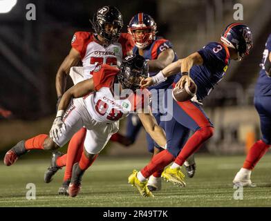 Ottawa, Kanada. 26. Mai 2023 Kene Onyeka (99) der Ottawa Redblacks im Vorjahresspiel der Canadian Football League zwischen den Ottawa Redblacks und den besuchenden Montreal Alouettes. Die Alouettes gewannen das Spiel 22:21. Copyright 2023 Sean Burges / Mundo Sport Images / Alamy Live News Stockfoto