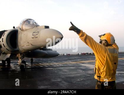 US Navy Landing Signal Enlisted (LSE), Stockfoto