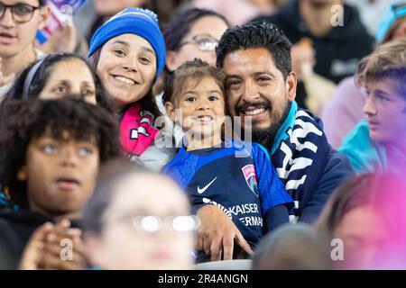 San Diego, USA. 26. Mai 2023. San Diego, CA, 26. Mai 2023 Fans während des NWSL-Spiels zwischen dem San Diego Wave FC und dem Portland Thorns FC im Snapdragon Stadium in San Diego, Kalifornien, USA (Xavier Hernandez/SPP). Guthaben: SPP Sport Press Photo. Alamy Live News Stockfoto