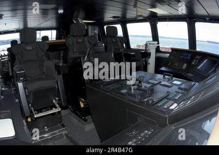 US Navy die Brücke an Bord der USA Das neueste Schiff der Navy, das Littoral Surface Craft-Experimental (X-Craft), Sea Fighter (FSF 1). Stockfoto