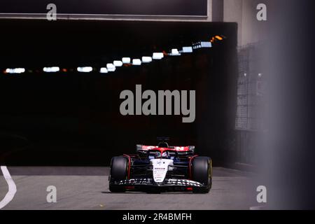 Montecarlo, Fürstentum Monaco. 26. Mai 2023. Nick De Vries von Scuderia Alpha Tauri fährt seinen Einsitzer während der Free Practice Monaco GP, in Monaco-Ville, Port du Monaco, Monaco, 26/05/23 Kredit: Independent Photo Agency/Alamy Live News Stockfoto