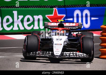 Montecarlo, Fürstentum Monaco. 26. Mai 2023. Yuki Tsunoda von Scuderia Alpha Tauri Honda fährt seinen Einsitzer während der freien Übung Monaco GP, in Monaco-Ville, Port du Monaco, Monaco, 26/05/23 Kredit: Unabhängige Fotoagentur/Alamy Live News Stockfoto