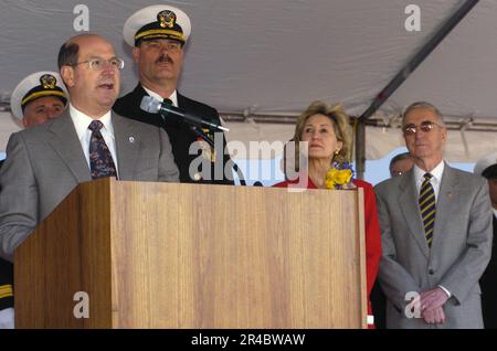 US Navy während einer Zeremonie an Bord der Naval Station Ingleside, Texas, wird der Marineminister Dr. Donald C. Winter das amphibische Transportschiff USS San Antonio (LPD 17) offiziell in betrieb nehmen. Stockfoto