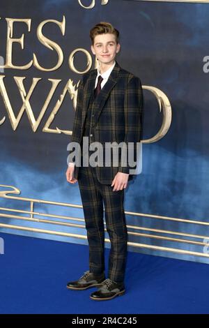 London, Großbritannien. 13. November 2018. Joshua Shea besucht die britische Premiere von „Fantastic Beasts: The Crimes of Grindelwald“ am Cineworld Leicester Square in London, England. (Foto: Fred Duval/SOPA Images/Sipa USA) Guthaben: SIPA USA/Alamy Live News Stockfoto