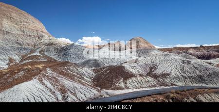 Panoramaaufnahmen von den Klippen des Blue Mesa im Petrified Forest National Park, Arizona, USA Stockfoto