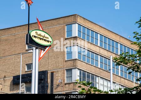 Blick nach oben in Richtung Weekday Cross von der Cliff Road in Nottingham City, Nottinghamshire England Großbritannien Stockfoto