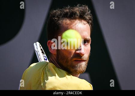 Paris, Frankreich. 27. Mai 2023. Constant LESTIENNE of France während eines Ausstellungsspiels von Roland-Garros 2023, Grand-Slam-Tennisturnier, Vorschau am 27. Mai 2023 im Roland-Garros-Stadion in Paris, Frankreich - Photo Matthieu Mirville/DPPI Credit: DPPI Media/Alamy Live News Stockfoto