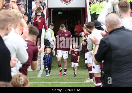 Tynecastle Park. 27. Mai 2023 Cinch-Premiership. Das Herz von Midlothian gegen Hibernian. Michael Smith verabschiedet sich nach seinem letzten Auftritt nach über 200 Spielen von den Herzen (Kredit: David Mollison/Alamy Live News) Stockfoto