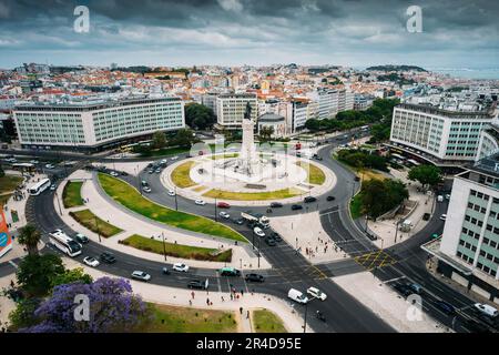 Lissabon, Portugal - 26. Mai 2023: Luftaufnahme des Marquis vom Kreisverkehr am Pombal-Platz in Lissabon, Portugal, einem wichtigen Wahrzeichen der Stadt Stockfoto