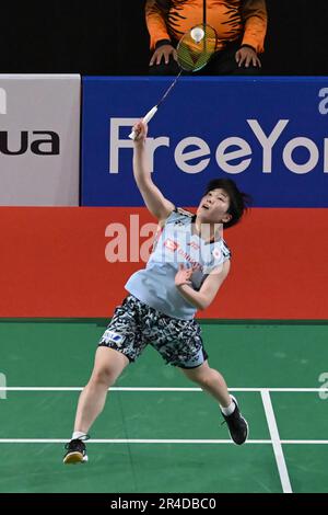 Kuala Lumpur, Malaysia. 27. Mai 2023. Japans Yamaguchi Akane kehrt während des Halbfinalspiels der Frauen gegen Chinas Han Yue auf der Malaysia Masters 2023 in Kuala Lumpur, Malaysia, am 27. Mai 2023 zurück. Kredit: Leong Huey Mun/Xinhua/Alamy Live News Stockfoto