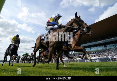 Timourid Riaded by J M Sheridan gewinnt das Novibet Guineas Festival Handicap auf der Curragh Racecourse in County Kildare, Irland. Foto: Samstag, 27. Mai 2023. Stockfoto