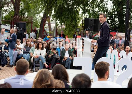 Juan Lobato Gandarias. Kandidat für die Gemeinschaft Madrid. Juan Lobato in einem Akt der Spanischen Sozialistischen Arbeitergruppe (PSOE). MADRID, SPANIEN Stockfoto