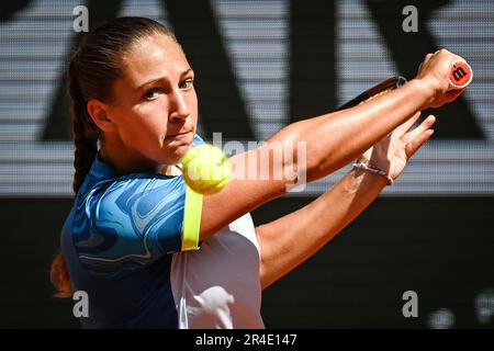 Paris, Frankreich, Frankreich. 27. Mai 2023. Diane PARRY von Frankreich während eines Ausstellungsspiels von Roland-Garros 2023, French Open 2023, Grand-Slam-Tennisturnier im Roland-Garros-Stadion am 27. Mai 2023 in Paris, Frankreich. (Kreditbild: © Matthieu Mirville/ZUMA Press Wire) NUR REDAKTIONELLE VERWENDUNG! Nicht für den kommerziellen GEBRAUCH! Stockfoto