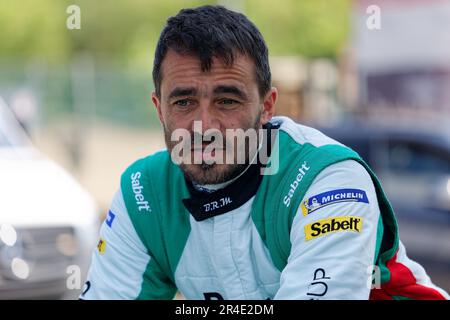 Francorchamps, Belgique. 27. Mai 2023. MAILAND Nicolas FRA, Mailand Competition, Clio Cup Series, Portrait während der 4. Runde des Clio Cup Europe 2023, vom 26. Bis 28. Mai 2023 auf dem Circuit de Spa-Francorchamps in Francorchamps, Belgien - Foto Alexandre Guillaumot/DPPI Credit: DPPI Media/Alamy Live News Stockfoto