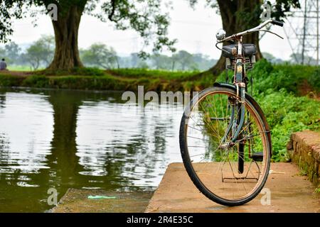 Mountainbikes – Kaufen Sie das beste MTB-Fahrrad oder Fat Bike in Indien Stockfoto
