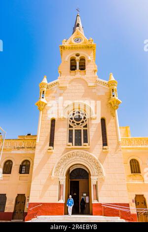 Die Kirche des Heiligen Herzens, Iglesia del Sagrado Corazón, ist ein neo-romanischer katholischer Tempel in der spanischen Stadt Melilla. Sie befindet sich im Stockfoto