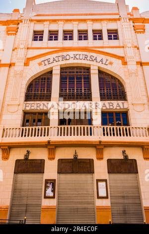 Das Kursaal-Fernando Arrabal Theater ist das wichtigste Theater in Melilla, Spanien, befindet sich in der Modernista Ensanche und ist Teil des künstlerischen H Stockfoto