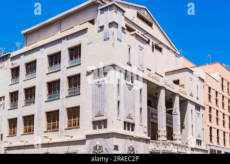 Das Monumental Cinema Sport war ein Art déco-Kino in der Modernista Ensanche der spanischen Stadt Melilla, dem wichtigsten Werk des Bogens Stockfoto