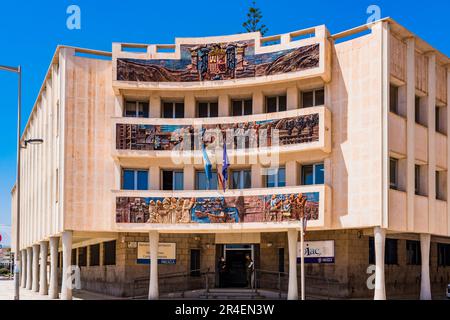 Keramikgemälde im Büro für Information und Aufmerksamkeit für die Bürger (OIAC). Melilla, Ciudad Autónoma de Melilla, Spanien, África, EU. Stockfoto