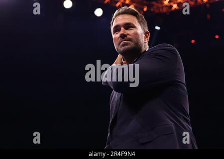 AO Arena, Manchester, Großbritannien. 27. Mai 2023. WBA Featherweight Championship Boxing; Mauricio Lara gegen Leigh Wood; Boxpromoter Eddie Hearn Credit: Action Plus Sports/Alamy Live News Stockfoto