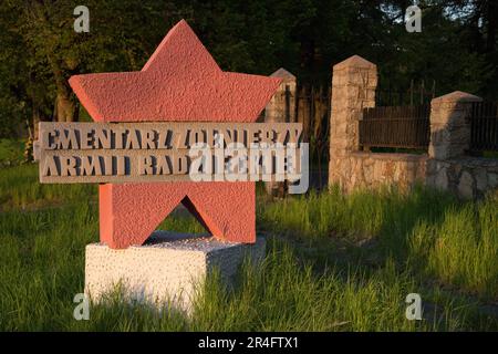 Der größte sowjetische Kriegsfriedhof in Europa in Braniewo, Polen © Wojciech Strozyk / Alamy Stock Photo Stockfoto