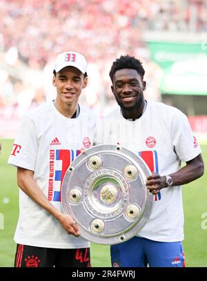 3 Photos Signées Jamal Musiala - FC Bayern Munich, Allemagne, Format 10x15 Cm, Originales
