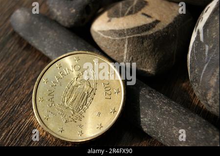 50 Euro-Cent-Münze 2021 San Marino. Europäische Währung. Stockfoto