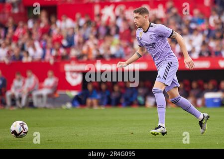 Sevilla, Spanien. 27. Mai 2023. Federico Valverde (15) von Real Madrid während des Spiels LaLiga Santander zwischen dem FC Sevilla und Real Madrid im Estadio Ramon Sanchez Pizjuan in Sevilla. (Foto: Gonzales Photo/Alamy Live News Stockfoto