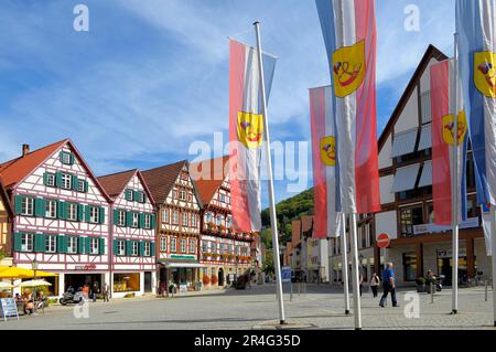 Baden, Württemberg, Schwäbische Alb, Bad, Urach Stadtzentrum, Altstadt, Marktplatz, Fachwerkhäuser Stockfoto