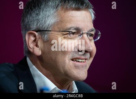 München, Deutschland. 28. Mai 2023. Herbert Hainer, Präsident von München, nimmt an einer Pressekonferenz in der Allianz Arena Teil. Kredit: Sven Hoppe/dpa/Alamy Live News Stockfoto