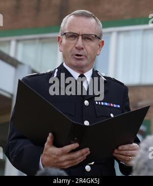 Das Aktenfoto vom 07. Oktober 09/21 von Chief Constable Sir Iain Livingstone von der schottischen Polizei, der zugibt, dass die schottische Polizei "institutionell rassistisch und diskriminierend" ist, wird es dem nächsten Chief Constable ermöglichen, auf Fortschritten aufzubauen, um das Problem anzugehen, sagte ein hochrangiger Offizier. Sir Iain, der seine Amtszeit als Polizeichef in diesem Sommer beenden wird, hat diesen Kommentar am Donnerstag auf einem Treffen der schottischen Polizeibehörde abgegeben. Ausgabedatum: Sonntag, 28. Mai 2023. Stockfoto