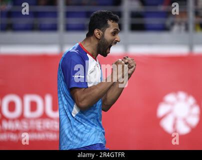 Kuala Lumpur, Malaysia. 28. Mai 2023. Indiens Prannoy H.S. feiert auf der Malaysia Masters 2023 am 28. Mai 2023 in Kuala Lumpur, Malaysia, den Sieg des Finalspiels der Männer gegen Weng Hongyang. Kredit: Wong Fok Loy/Xinhua/Alamy Live News Stockfoto